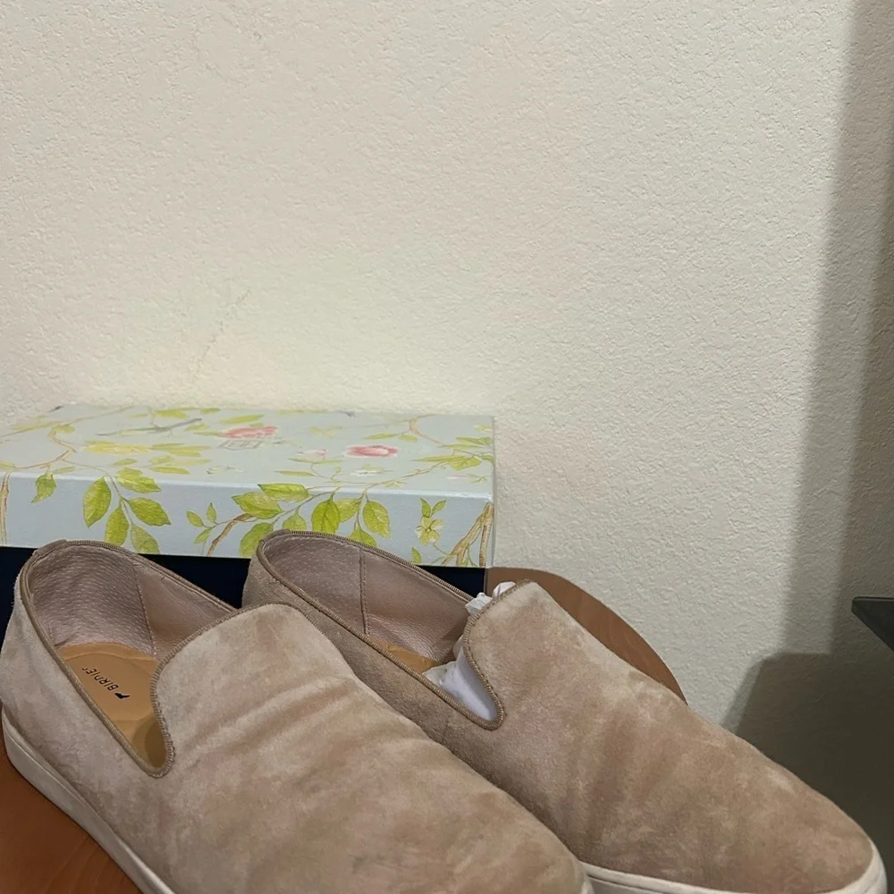 BIRDIES The Swift Classic Shell Suede Slip On Sneaker Beige Tan Loafer Size 9.5